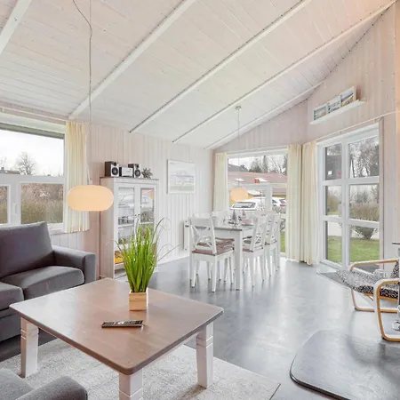 Strandpark 12 * Schönhagen